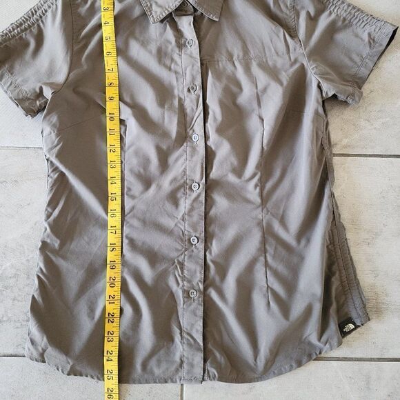 The north face button down top size L/G - Picture 6 of 7